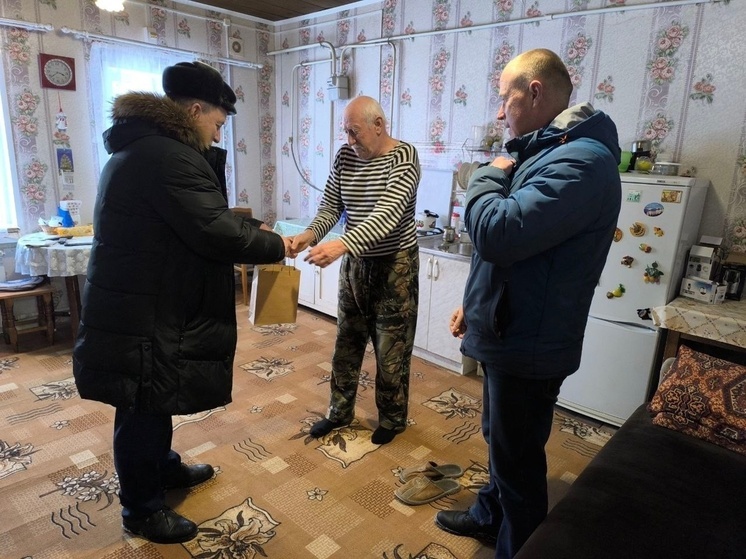 Глава Ульяновского района посетил отцов погибших военнослужащих