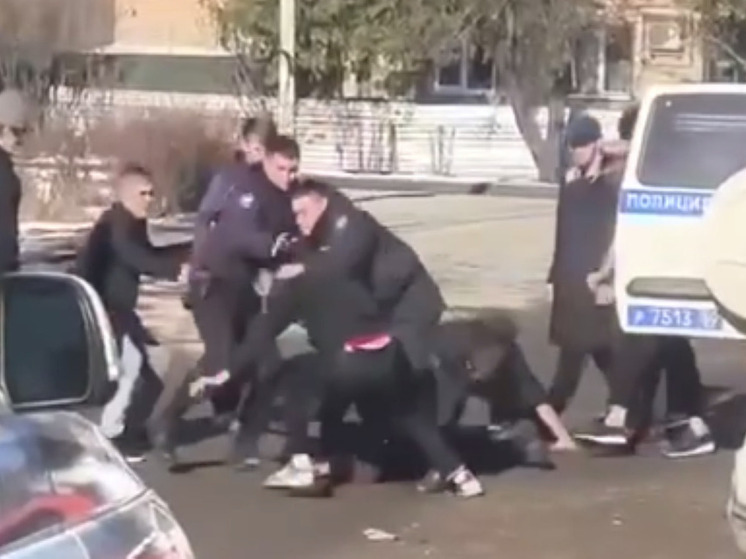 В Дмитрове на сотрудников полиции напали разъяренные мигранты