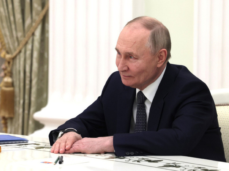 Украина может попроситься в состав России: эксперт сделал прогноз будущего страны