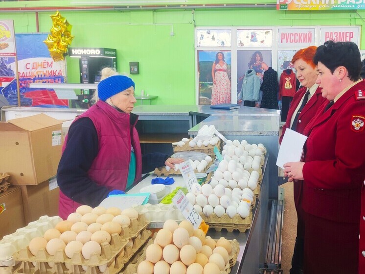 Как безопасно торговать на Масленицу, рассказали продавцам Новомосковского рынка