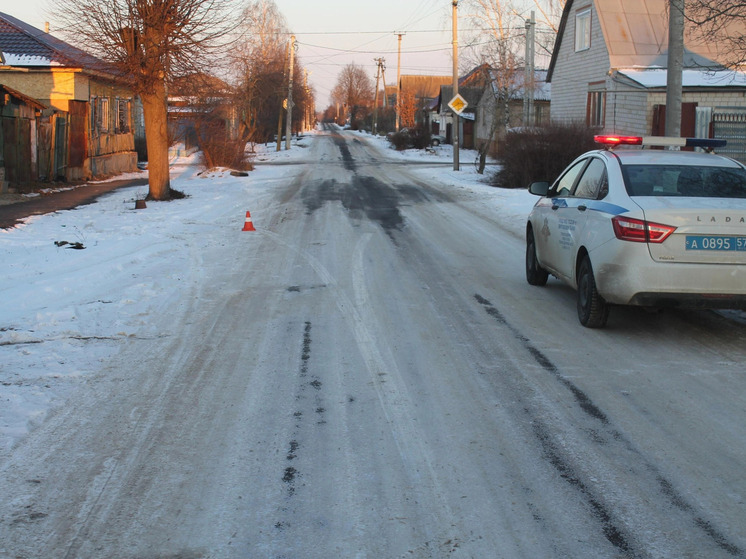В Дмитровске юный водитель ВАЗ сбил 60-летнюю женщину