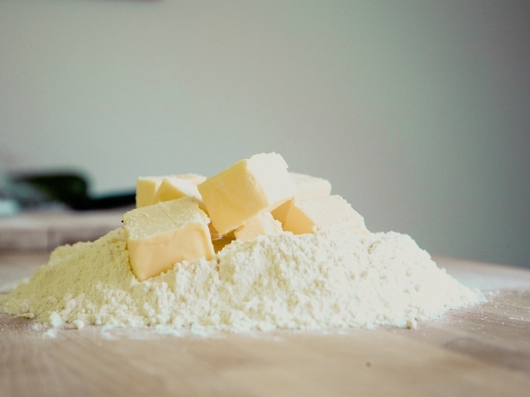 В школы Калуги поставляли некачественную молочку