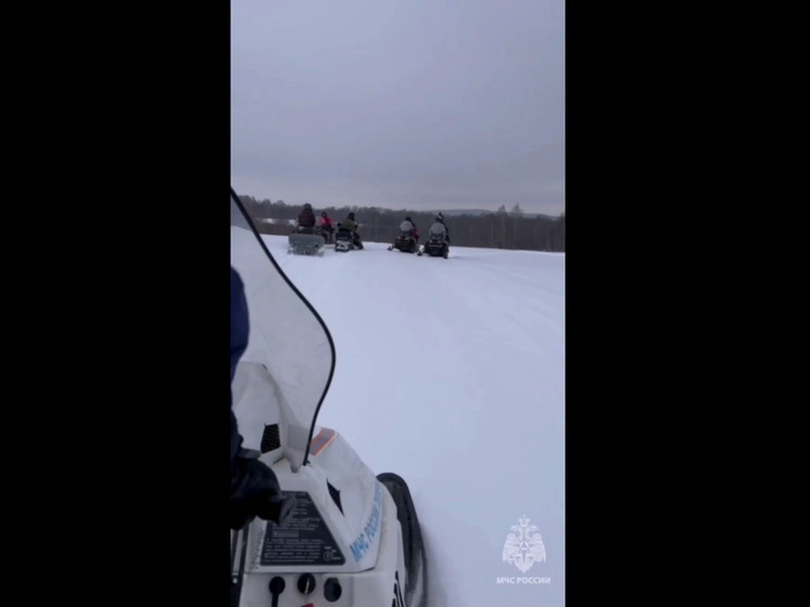 В Башкирии спасатели помогли двум застрявшим в лесу рыбакам