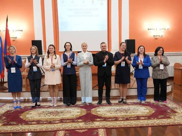 В финале конкурса «Учитель года» больше всего учителей начальных классов
