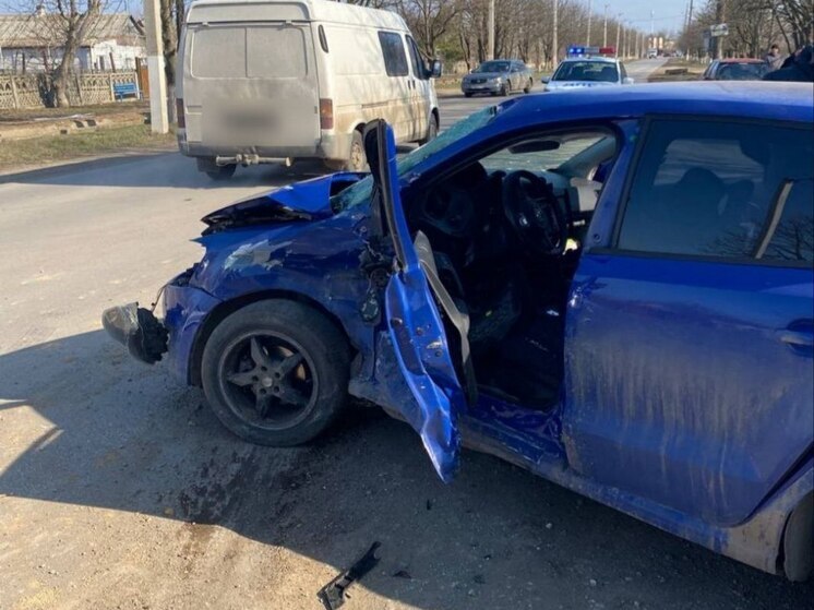 В Херсонской области столкнулись 4 авто – пострадали 2 человека