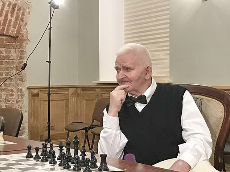 ТАСС: умер 10-й чемпион мира по шахматам Борис Спасский