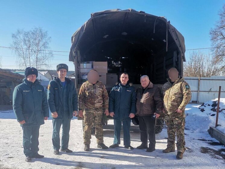 Спасатели из Дубенского района собрали гуманитарную помощь бойцам СВО