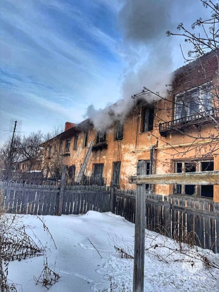 В Кургане супруги погибли из-за топки печки большими дровами