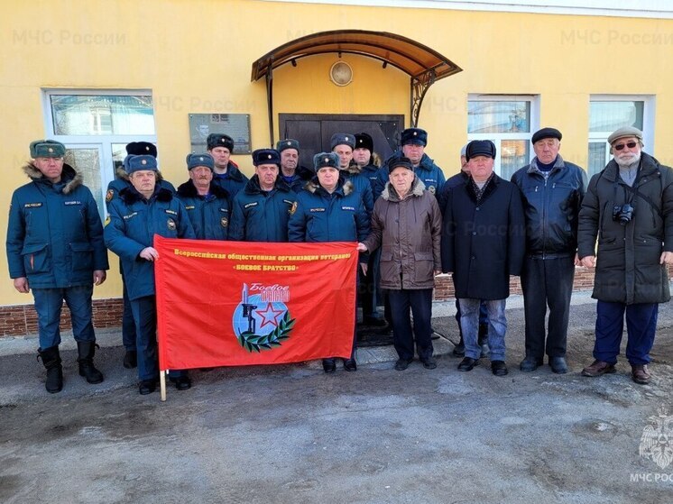 В Одоеве спасатели МЧС почтили память погибшего коллеги
