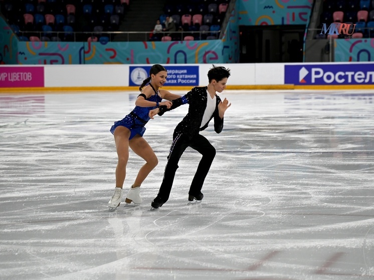 В калужском Дворце спорта «Центральный» проходят Всероссийские соревнования по фигурному катанию