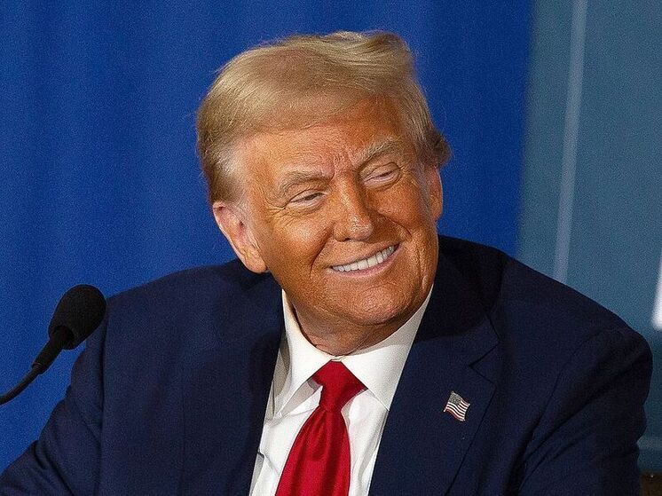 WSJ: Трамп подпишет указ о закреплении английского языка в качестве официального