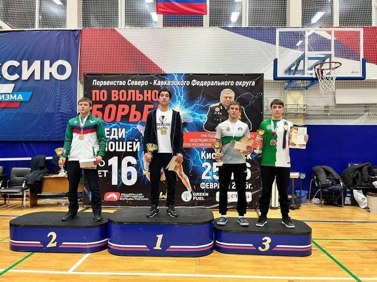 Борцы Карачаево-Черкесии получили четыре путевки на первенство России