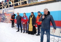На мототрассе «Бобровские горы» в Боровичском районе в первый день весны состоялось открытие чемпионата по мотокроссу
