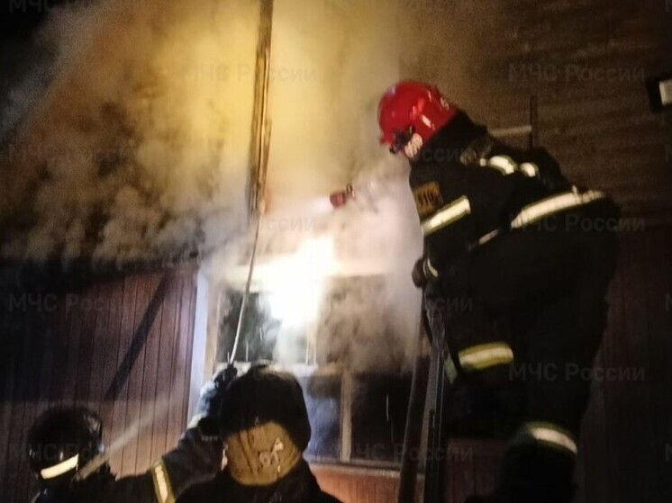 В Калужской области вечером сгорела баня