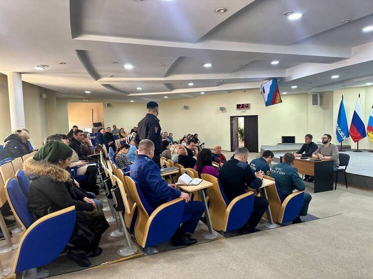 В Губкинском погорельцам помогут с документами и одеждой