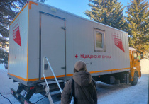 Почти 4500 жителей Алтайского края обследовали в январе специалисты Центра общественного здоровья с помощью передвижных комплексов. Выездная работа сегодня — одно из приоритетных направлений работы Краевого Центра общественного здоровья и медицинской профилактики. Ее главная цель — приблизить квалифицированную медицинскую помощь к жителям удаленных районов. С 2025 года выездная работа проводится в рамках нацпроекта «Продолжительная и активная жизнь».