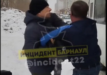 28 февраля в Барнауле произошла драка между пассажиров и водителем автобуса №47. Пик конфликта случился на остановке «Поликлиника №14», сообщает «Инцидент Барнаул».