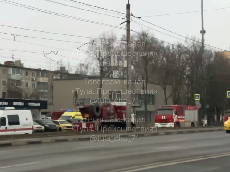 В Туле трое детей спасены на пожаре в многоэтажке на проспекте Ленина