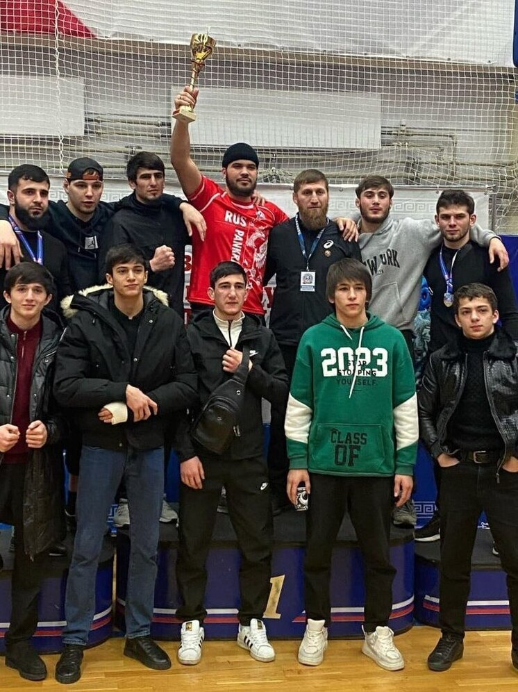 Сборная Ингушетии по панкратиону возглавила турнирную таблицу на чемпионате СКФО