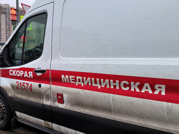 Таджик дал отпор другим мигрантам после дебоша в магазине: получил ножевые ранения