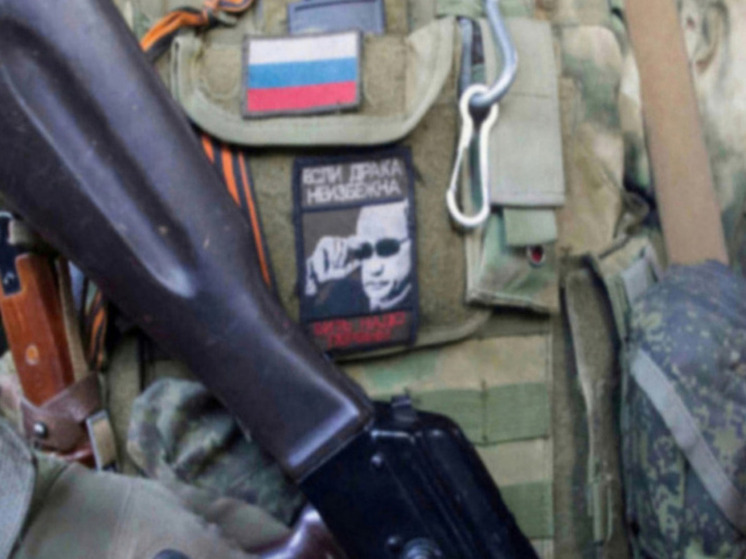 Депутат Госдумы Гимбатов показал бойца СВО, идущего по полю под огнем ВСУ