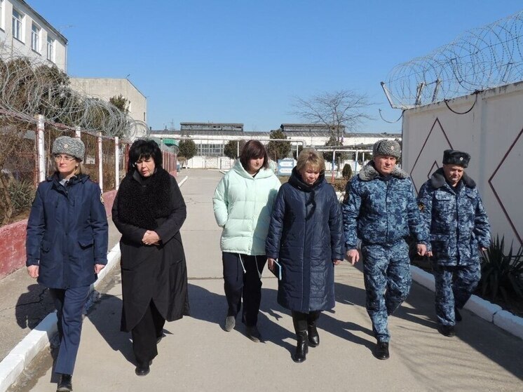 Руководство УФСИН и представители администрации Керчи посетили ИК-2