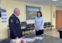 В Нижнем Тагиле сотрудница агентства недвижимости «Юриэлт» помогла предотвратить продажу квартиры, деньги от которой пенсионерка собиралась передать мошенникам