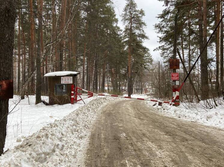 Рядом с Шарташским лесопарком в Екатеринбурге обнаружена нелегальная свалка