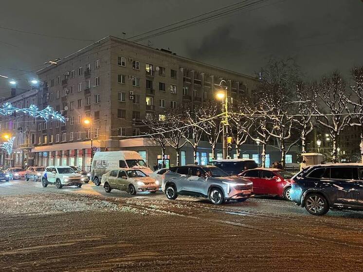 Петербург «встал» в семибалльные пробки