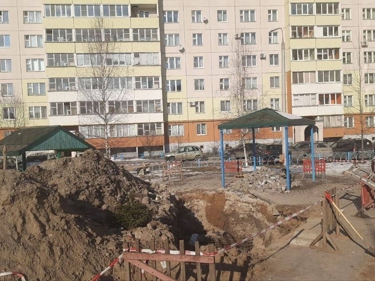 В Пскове устранена утечка теплоносителя на улице Коммунальной