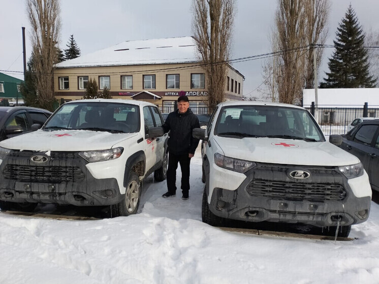 Пять новых автомобилей получила сосновская центральная районная больница