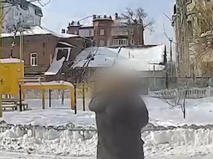 В Оренбурга по факту падения льдины на голову женщины возбуждено уголовное дело