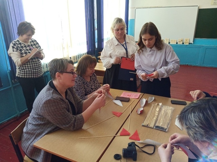 В Горской средней школе под Перемышлем развернули линию сборки гуманитарных грузов