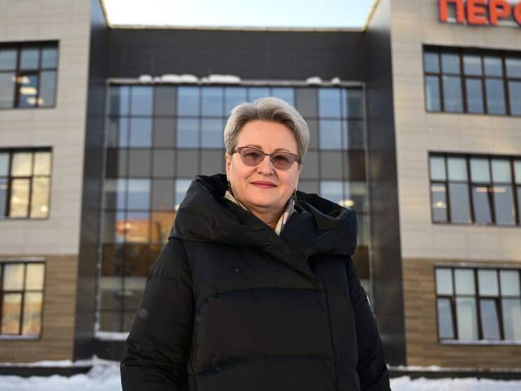 Директор школы в Новом Уренгое получила медаль от Путина