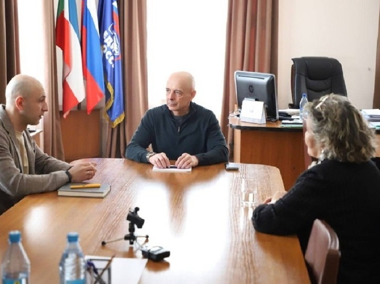 Сергей Сокол переживает за судьбу национального театра