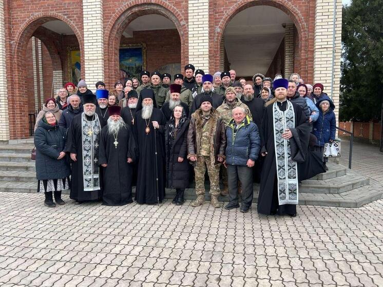 Делегация из Мурманской области приняла участие в церковной службе в городе Приморске