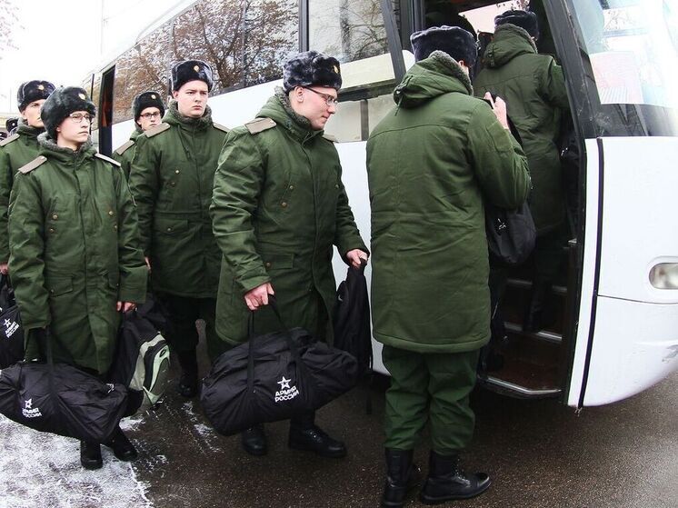 В ГД одобрили законопроект об исполнении в течение года решения о призыве в армию
