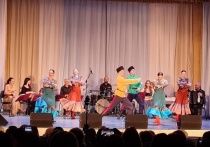 В киноконцертном зале «Мечта» в Валдае состоялся концерт под названием «В ритмах весны»