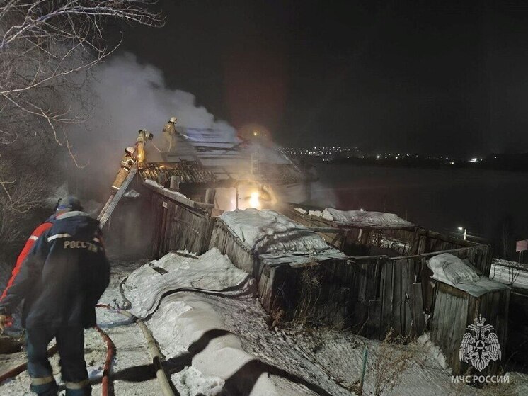 В Златоусте во время пожара в доме погибла пенсионерка