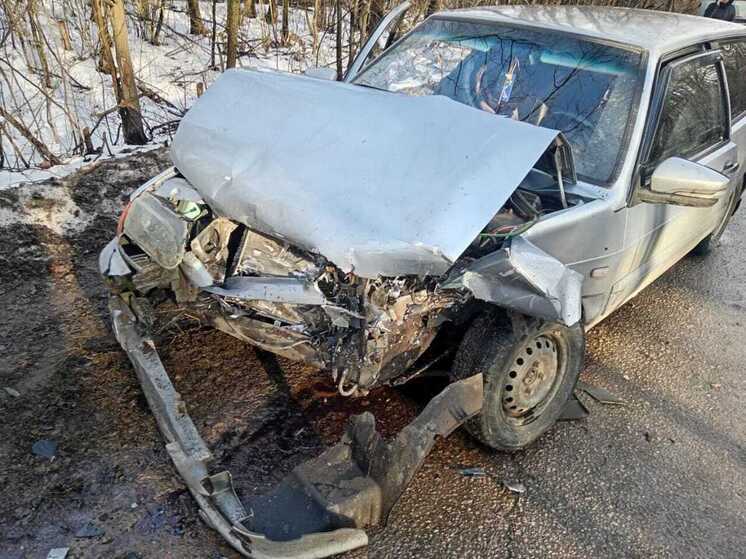 Под Воронежем водитель «Лады» отправил в больницу владельца встречной машины