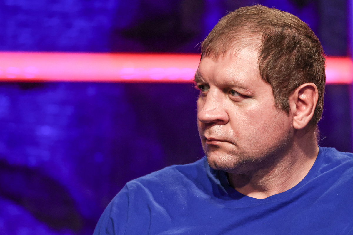 У Александра Емельяненко отнялись ноги