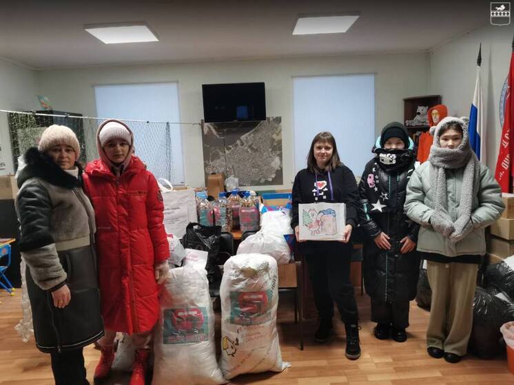 В школе-интернате Тарко-Сале сшили 2000 необходимых мужчинам на фронте вещей