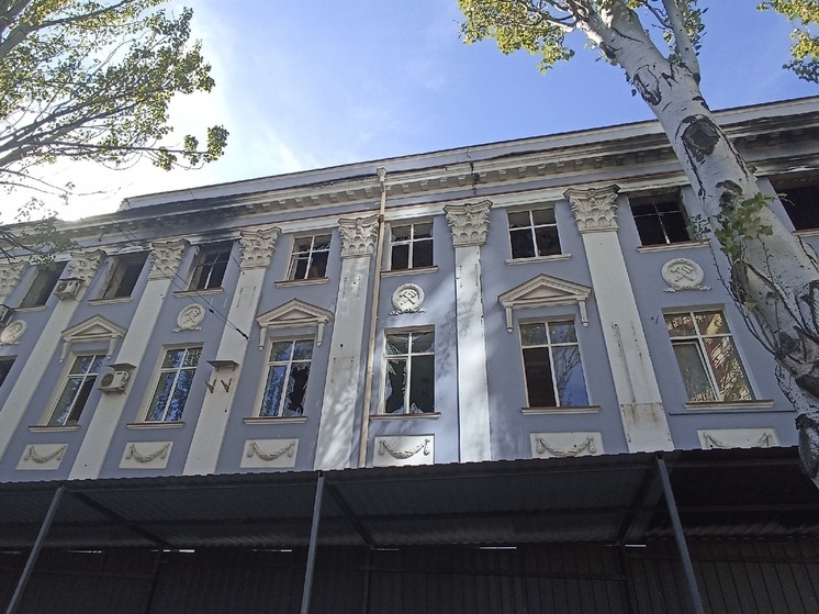 В ДНР вражеские снаряды повредили десятки объектов