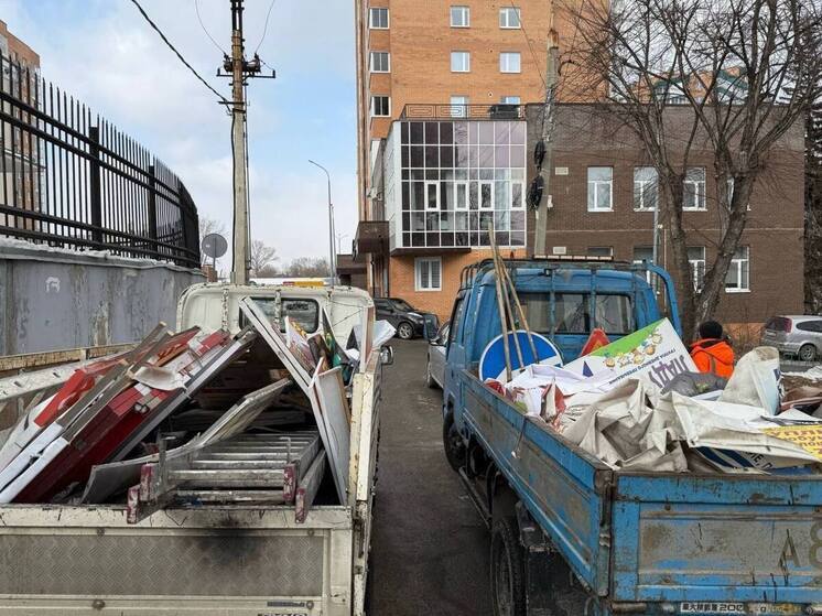 Свердловский округ Иркутска очистили от незаконной рекламы в рамках акции «Чистый округ»
