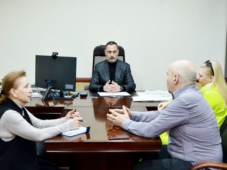 Депутат ЗСК Виктор Тепляков обсудил проблемы жителей Центрального района Сочи