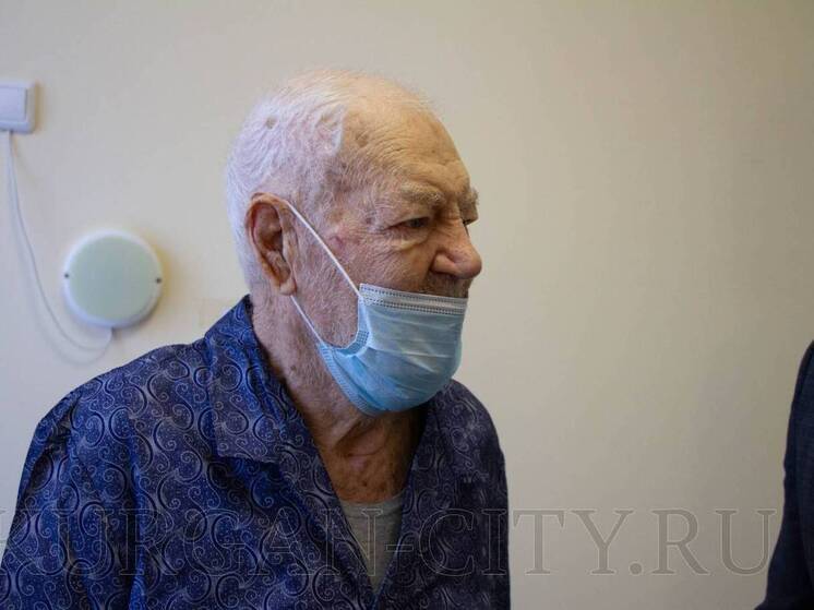 100-летний фронтовик Юрий Агафонов стал «Почетным гражданином» Кургана