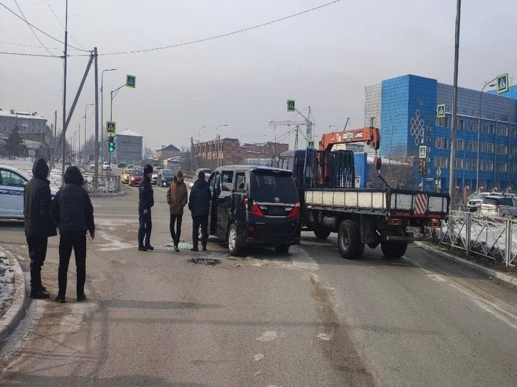 В Кызыле автомашина скорой медпомощи попала в ДТП
