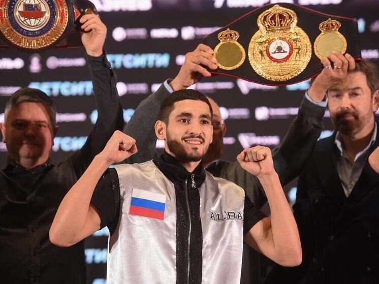 Дагестанский боксер защитил два чемпионских титула