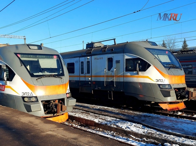 Женщина погибла под электричкой в Калужской области