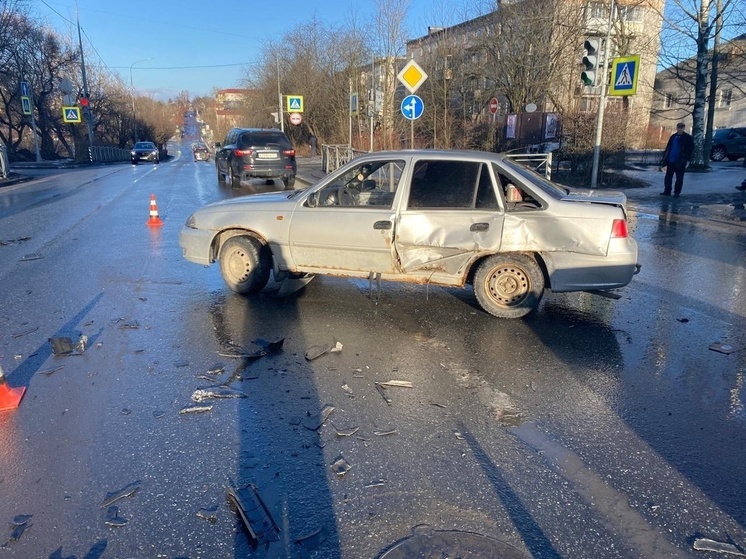 В Сортавала произошло ДТП с участием двух автомобилей